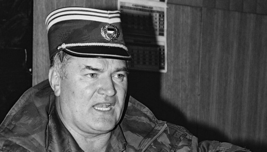 Мумифицирањето на воениот злосторник и националистичката фарса